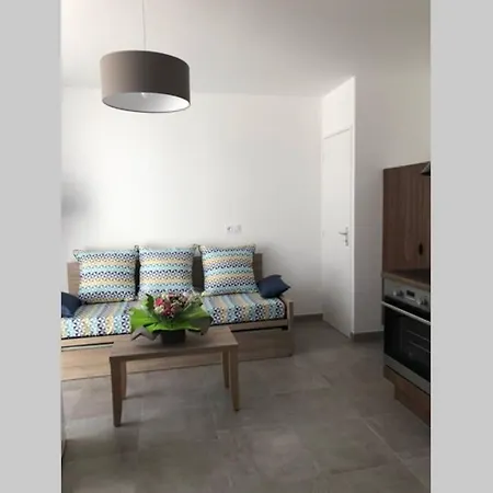 Prázdninový dům Bonifacio 3mn Du Port! Piscine Chauffee ,clim,wifi